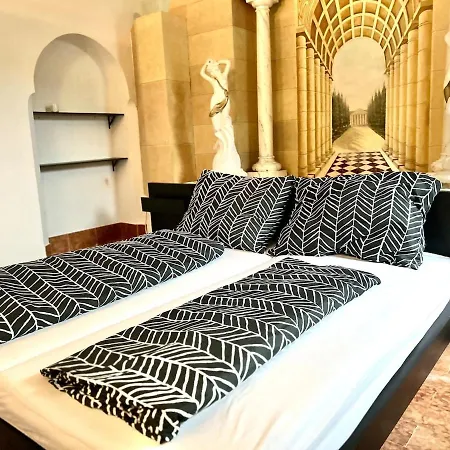 Honor - Nest Neu Renoviert * Linec