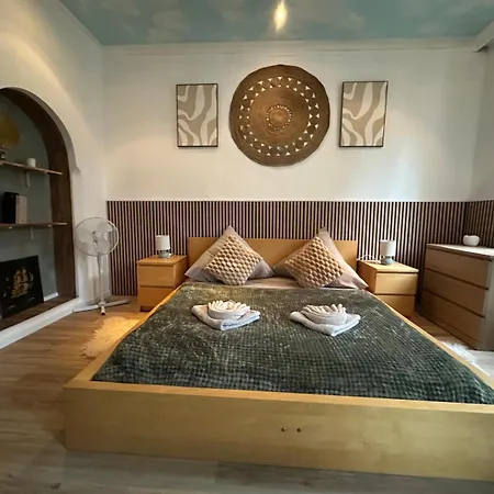 Honor - Nest Neu Renoviert * Linec