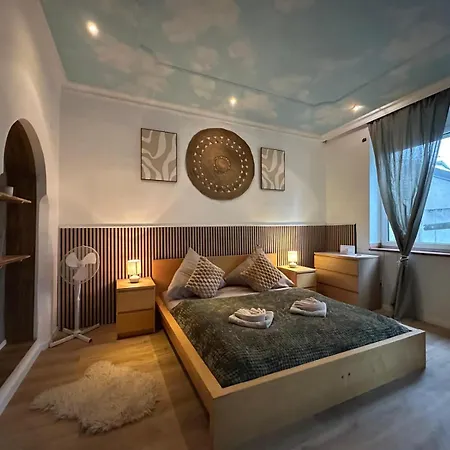 Honor - Nest Neu Renoviert Daire *