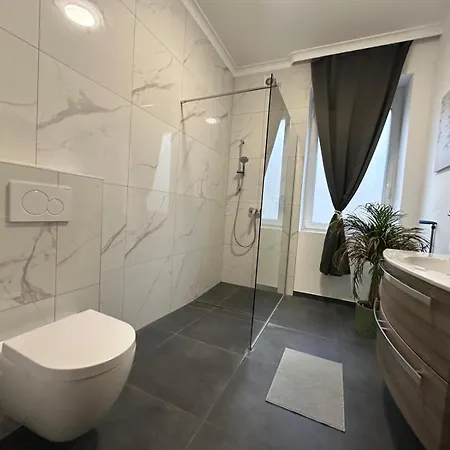 Honor - Nest Neu Renoviert Apartment Linz