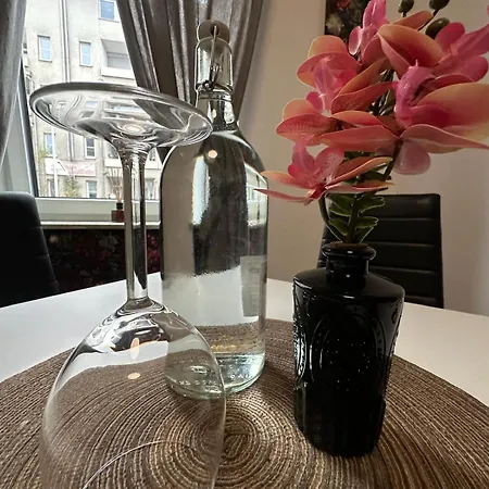Honor - Nest Apartment *