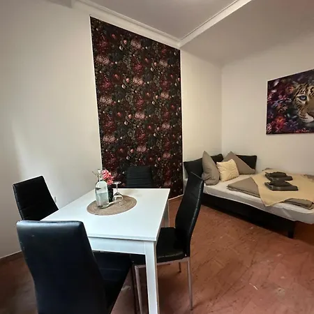 Honor - Nest Neu Renoviert * Linec