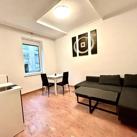Honor - Nest Apartment *