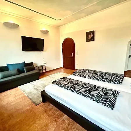 Honor - Nest Apartment *